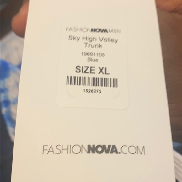 Sky high volley trucks - Picture 3 of 3